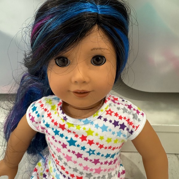 American Girl Truly Me Doll - Picture 2 of 3
